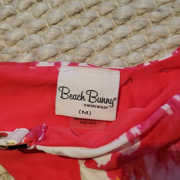 Beach Bunny Pink Tye Dye swimsuit - size M - Picture 11 of 13